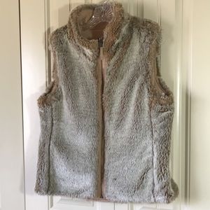 GAP tan faux fur reversible vest